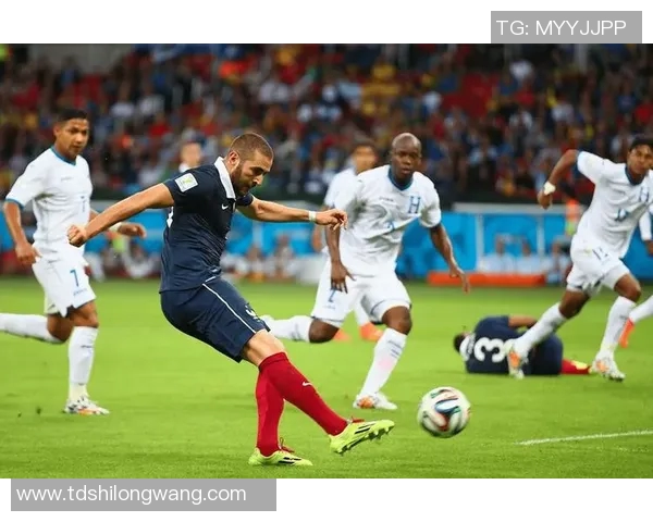 全球足球明星精彩瞬间及其经典图片合集分享