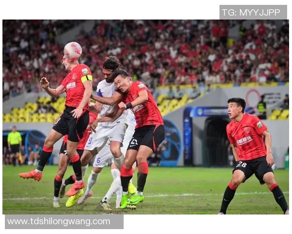 成都足球队实力揭秘:从青训到职业联赛的全景分析与展望 成都足球队实力揭秘:从青训到职业联赛的全景分析与展望