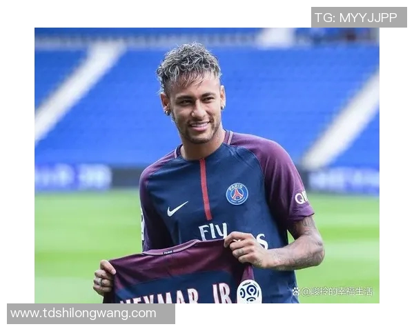 斜眼足球明星是谁揭秘他的成就与经典瞬间图片欣赏 斜眼足球明星是谁揭秘他的成就与经典瞬间图片欣赏