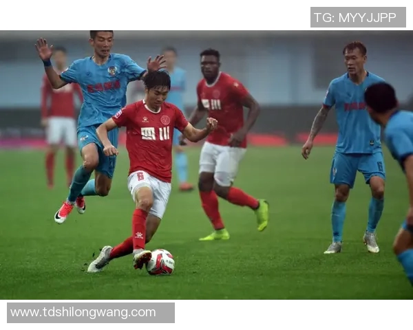 杭州足球队积分榜领跑73分展现强劲实力争冠在即 杭州足球队积分榜领跑73分展现强劲实力争冠在即